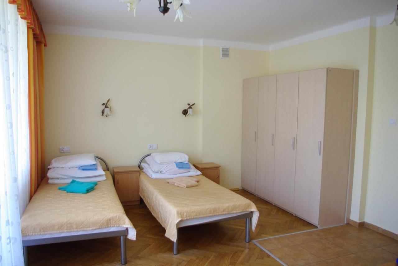 Osrodek Uzdrowiskowy Beskid Hotel Wysowa-Zdrój Екстериор снимка